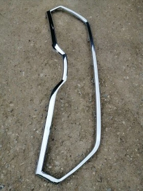 Оригинална лайсна за решетка за Шкода Фабия 2014-2018г....6V0853761B..., снимка 3