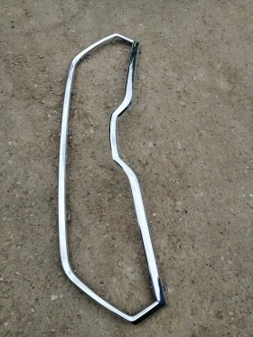 Оригинална лайсна за решетка за Шкода Фабия 2014-2018г....6V0853761B..., снимка 2