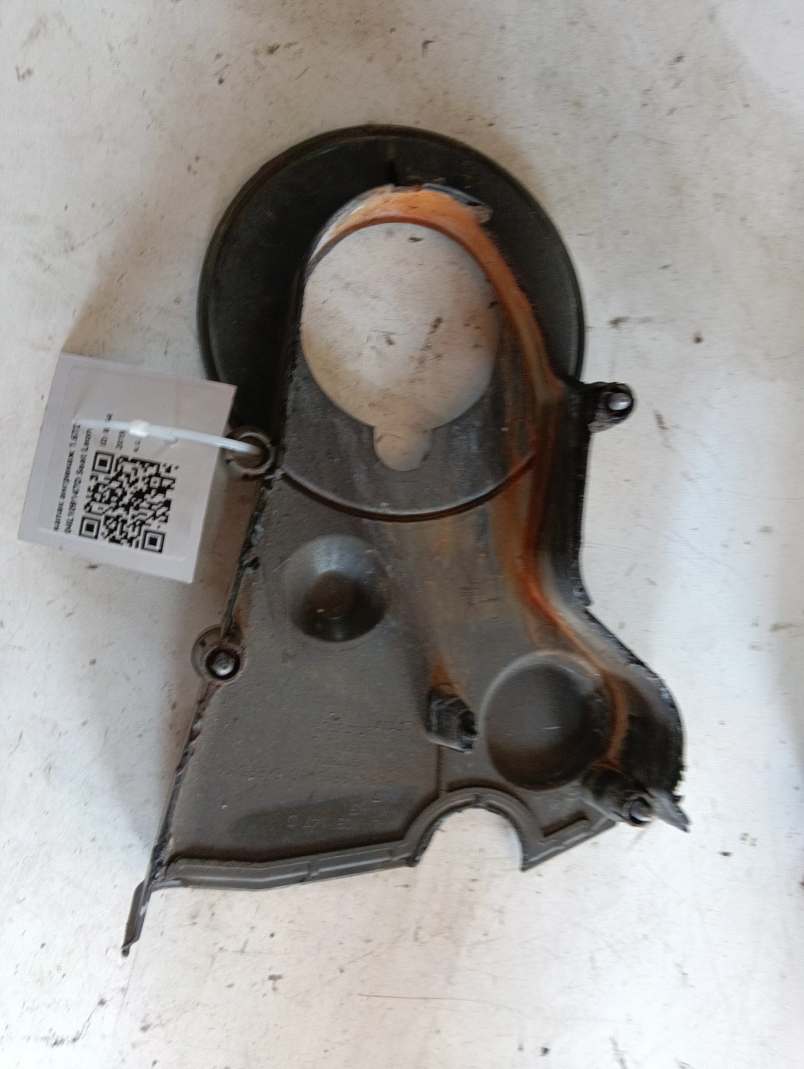 капак ангренаж 1.6TDI 04L109147D Seat Leon