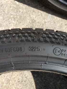 Гуми Зимни 235/45R20, снимка 7