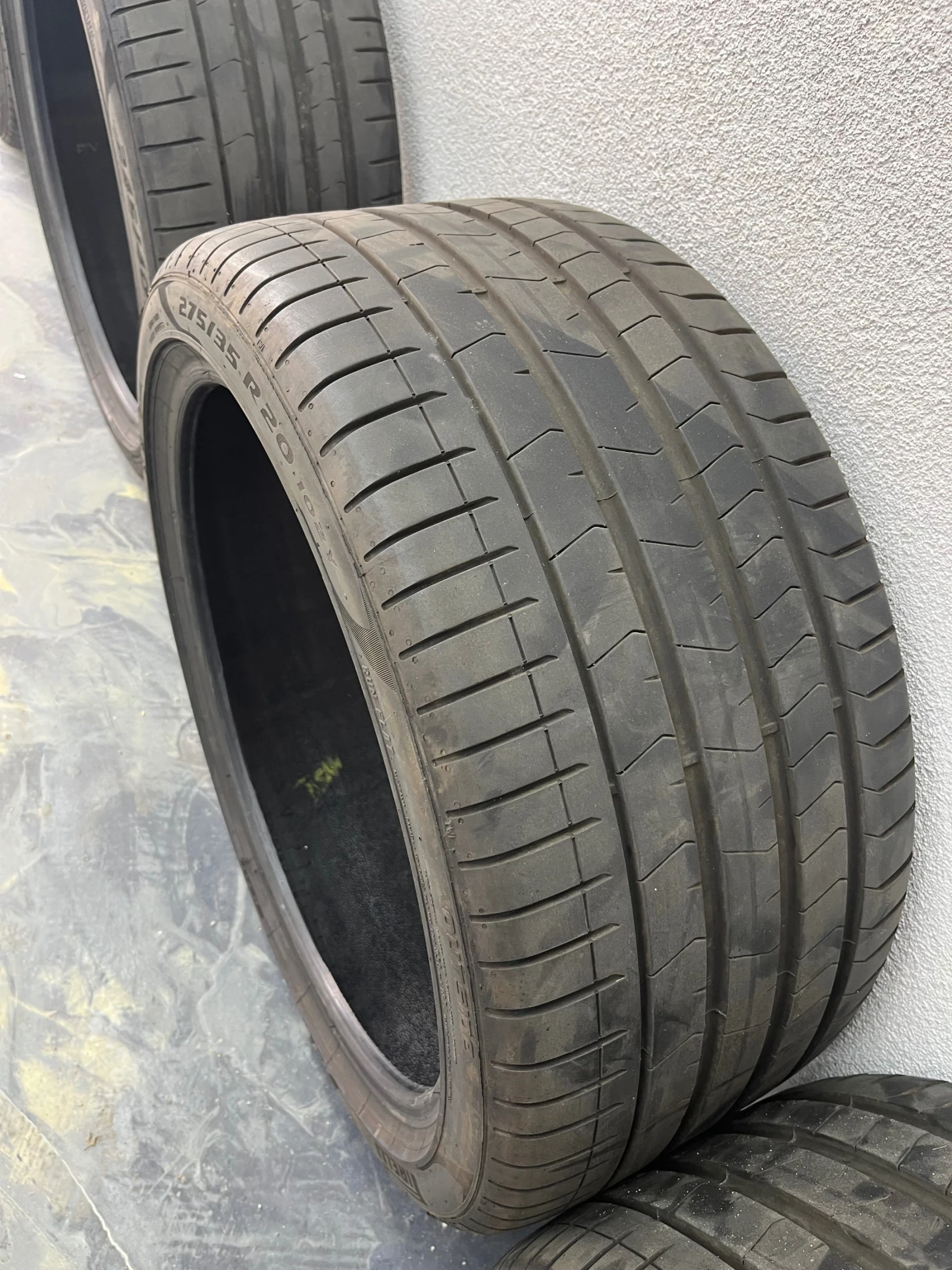 Гуми Летни 275/35R20, снимка 6 - Гуми и джанти - 53965805