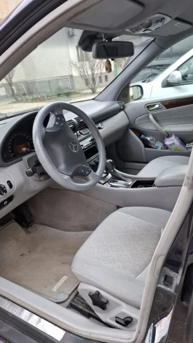 Mercedes-Benz C 220, снимка 7