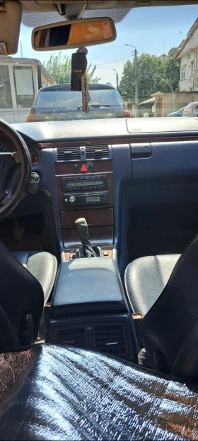 ����� �� �������� �� Mercedes-Benz E 250