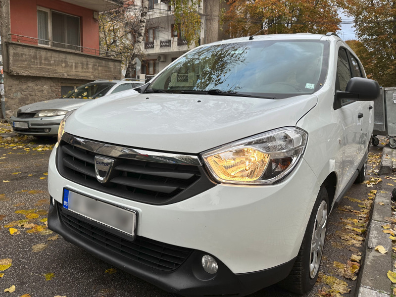 Dacia Lodgy 1.6, 6+1 места, снимка 6 - Автомобили и джипове - 45116277