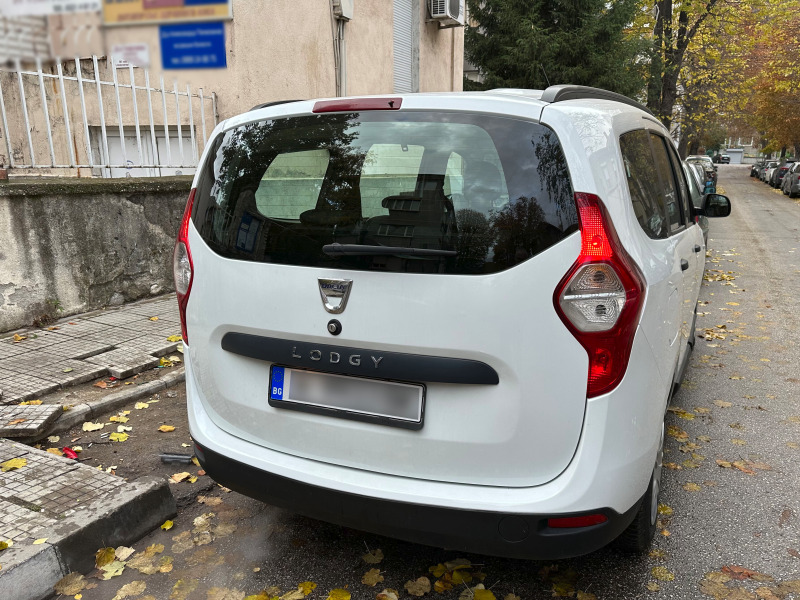 Dacia Lodgy 1.6, 6+1 места, снимка 4 - Автомобили и джипове - 45116277