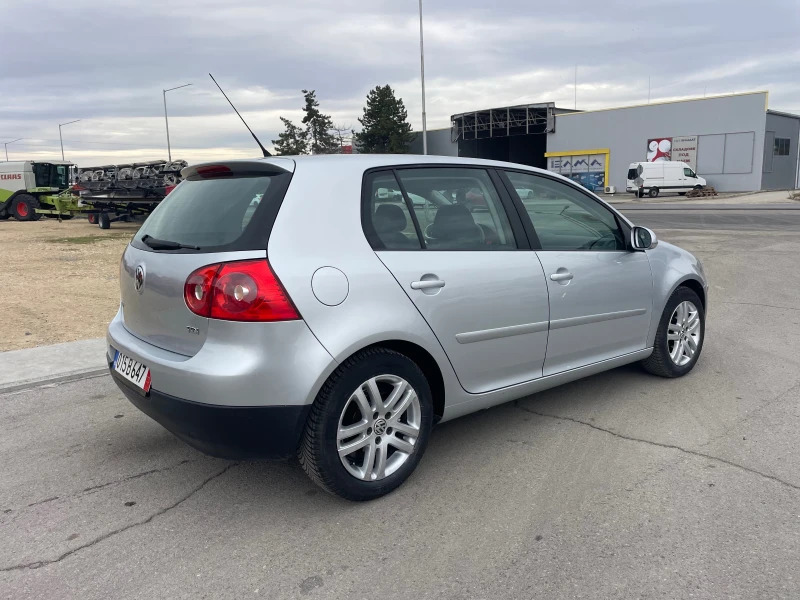 VW Golf 1.9tdi, снимка 5 - Автомобили и джипове - 48399214