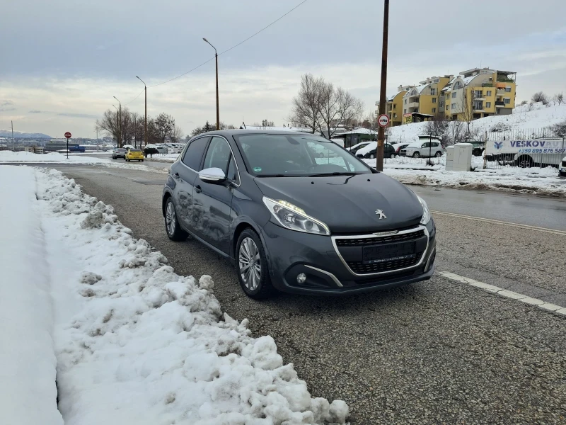 Peugeot 208 1.6 BlueHDI Allure JBLaudio , снимка 3 - Автомобили и джипове - 48675991