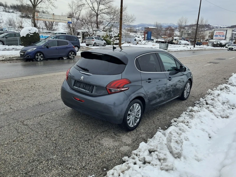 Peugeot 208 1.6 BlueHDI Allure JBLaudio , снимка 5 - Автомобили и джипове - 48675991