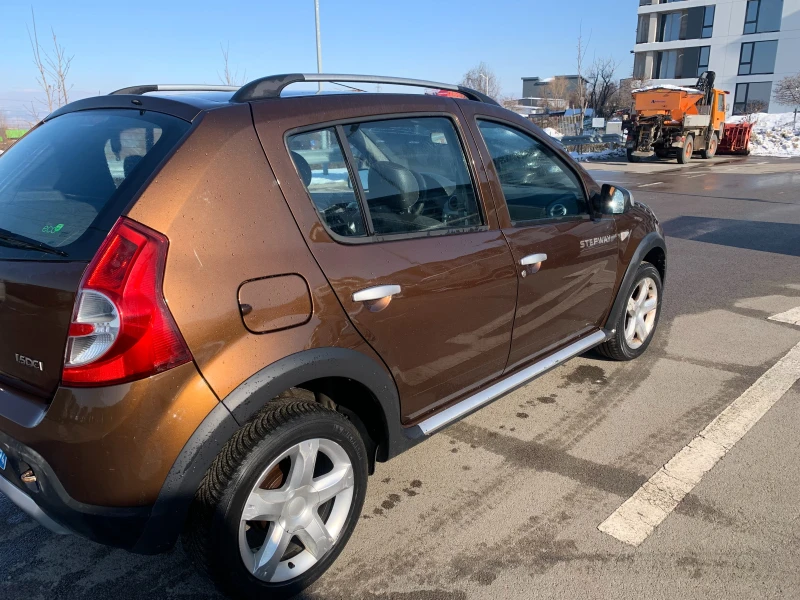 Dacia Sandero Stepway, снимка 4 - Автомобили и джипове - 49212292