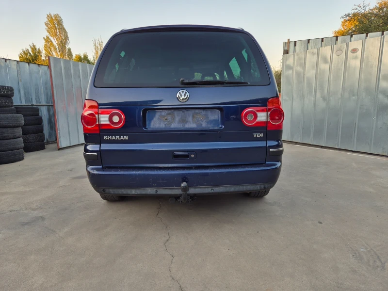 VW Sharan 1.9TDI-131k.7местен. Фейсов., снимка 6 - Автомобили и джипове - 51936100