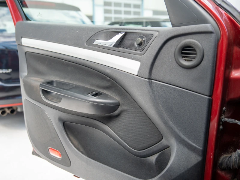 Skoda Octavia, снимка 8 - Автомобили и джипове - 52000281