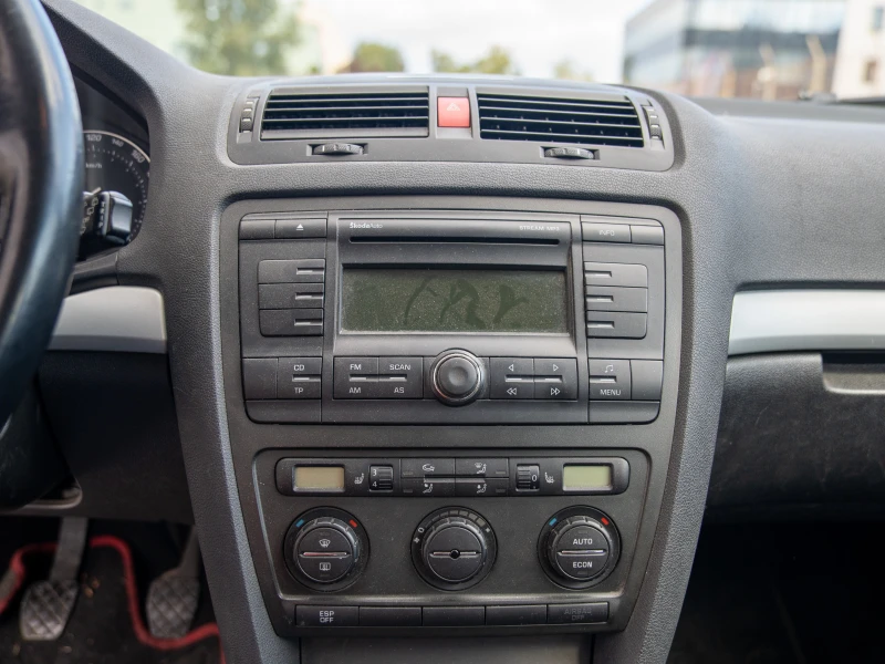 Skoda Octavia, снимка 11 - Автомобили и джипове - 52000281