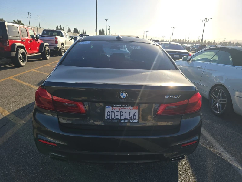BMW 540 M* SPORT* ДИГИТАЛНО* ТАБЛО* ПОДГРЕВ* КАМЕРА* КЕЙЛЕ, снимка 6 - Автомобили и джипове - 52699671