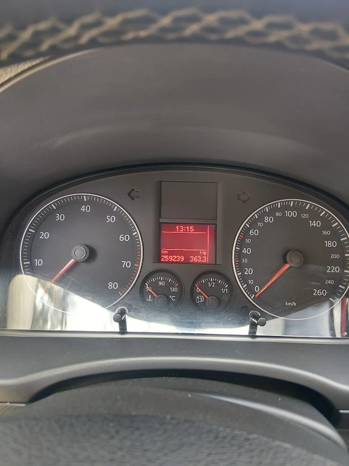 VW Caddy, снимка 12 - Автомобили и джипове - 55922333