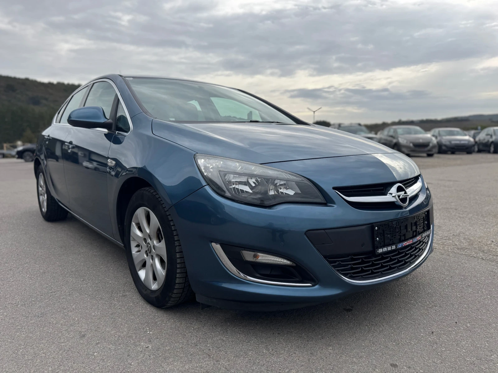 Opel Astra 1.7CDTI - Sedan - изображение 3