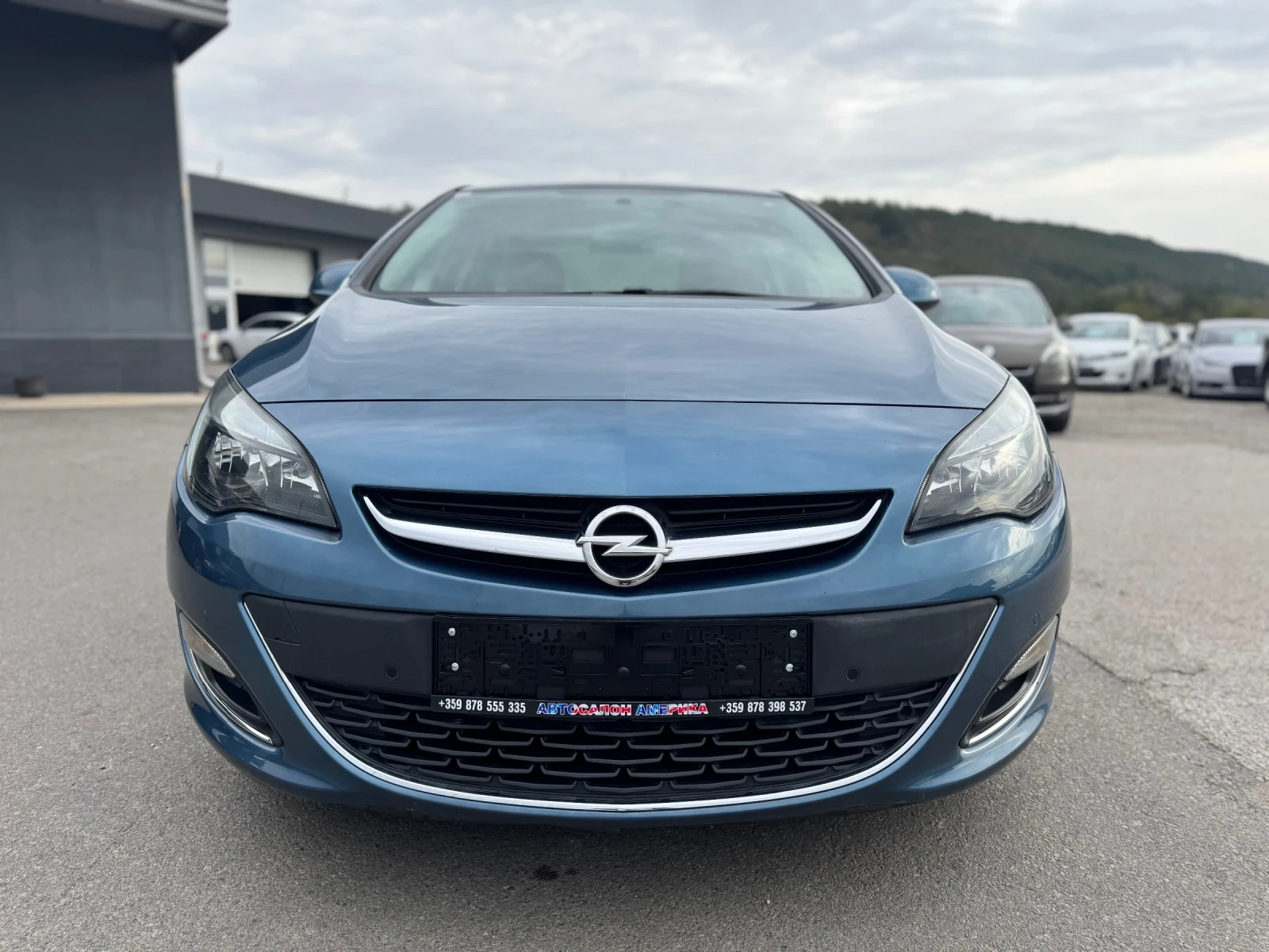 Opel Astra 1.7CDTI - Sedan - изображение 2