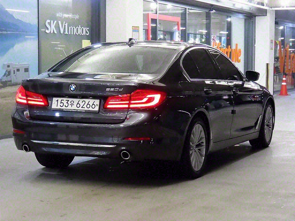 BMW 520 G30 - изображение 4