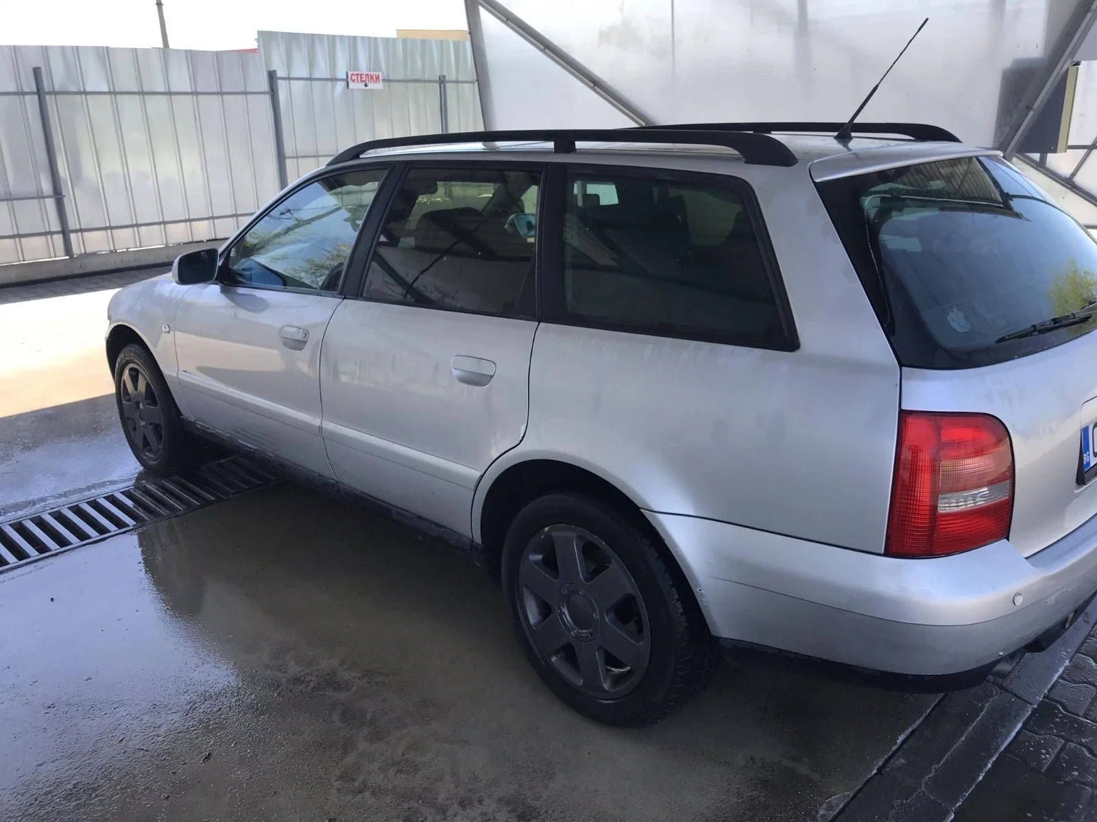 Audi A4 Комби - изображение 5