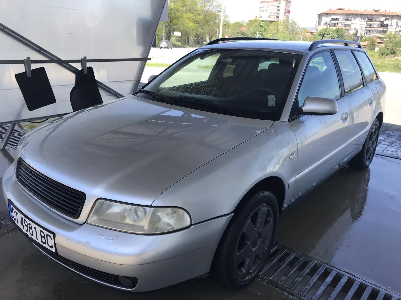 Audi A4 Комби - изображение 2