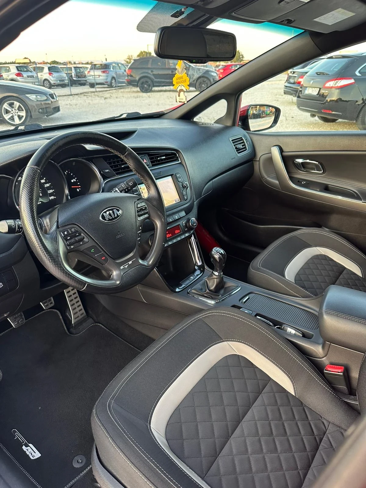 Kia Ceed 1.6CRDI !!! GT line !!! Facelift !!! Full !!! - изображение 9