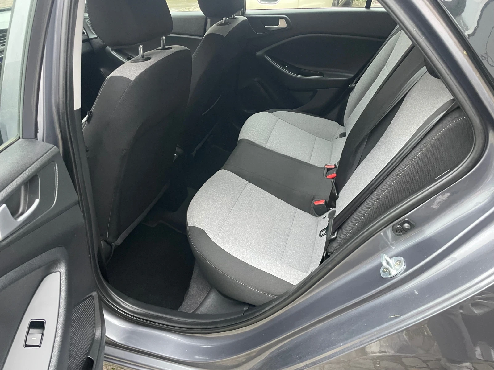 Hyundai I20 1.2 Comfort  | Mobile.bg   11