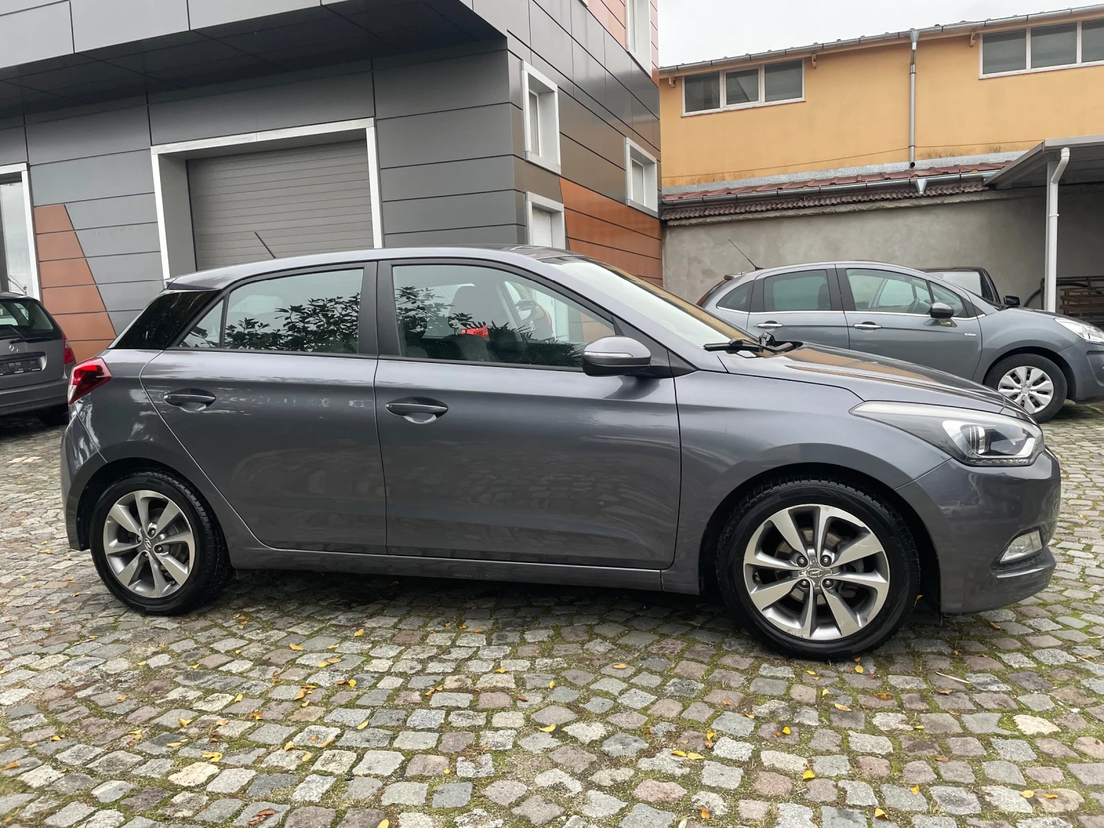 Hyundai I20 1.2 Comfort  | Mobile.bg   4