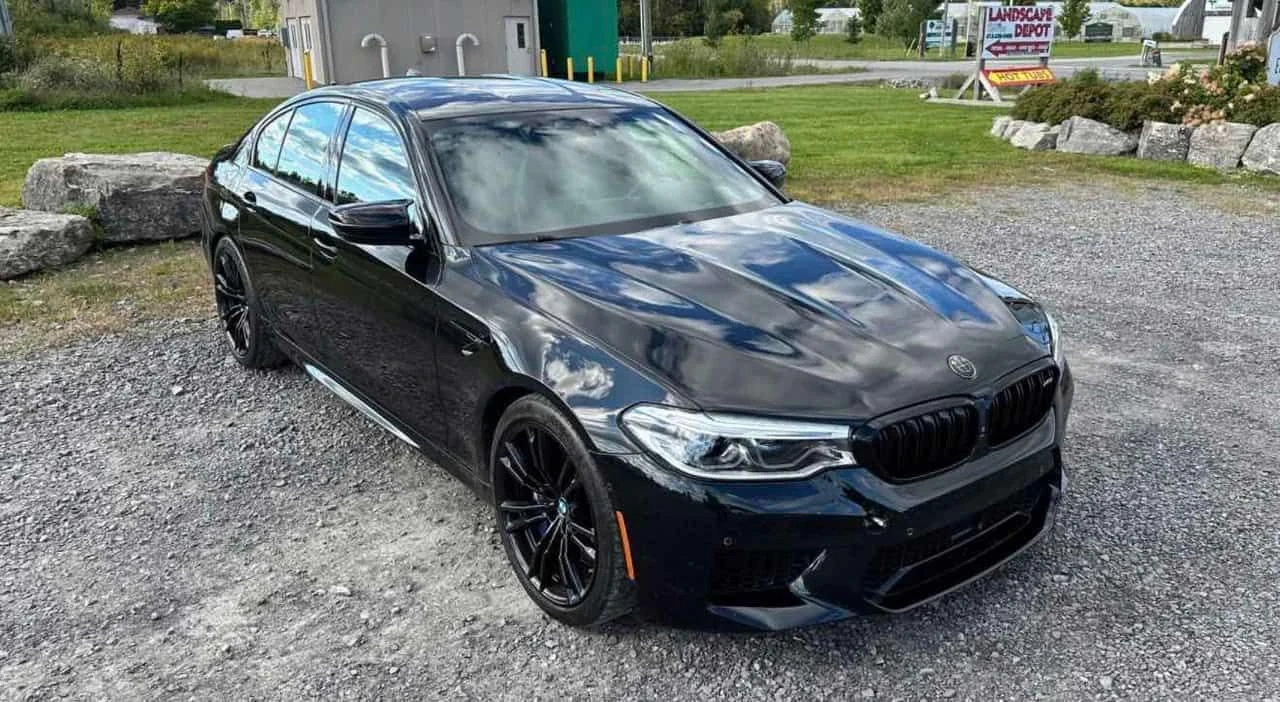 BMW M5 | CARBON| | DISTRONIC| H/K| ПОДГРЕВИ| ОБДУХ| МАСАЖ, снимка 4 - Автомобили и джипове - 53819508