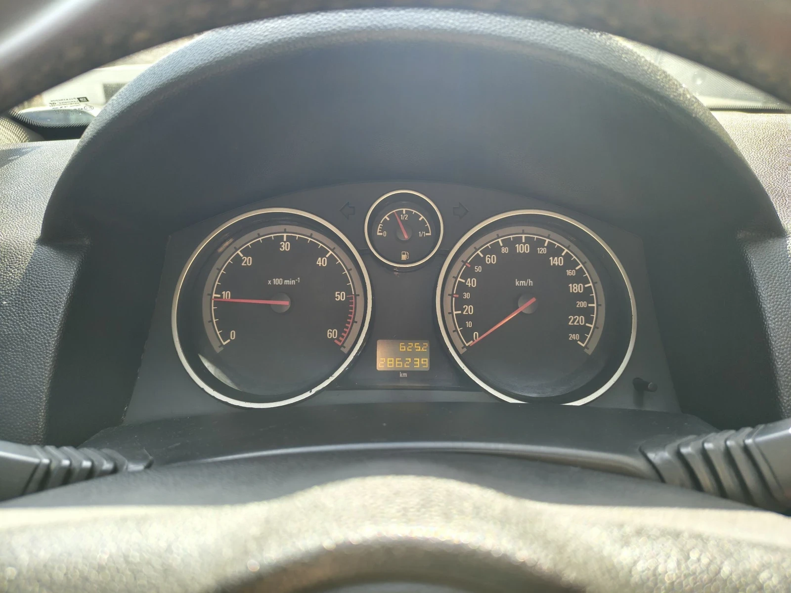 Opel Astra 1.7 CDTI ISUZU 101HP COSMO, снимка 14 - Автомобили и джипове - 53900025