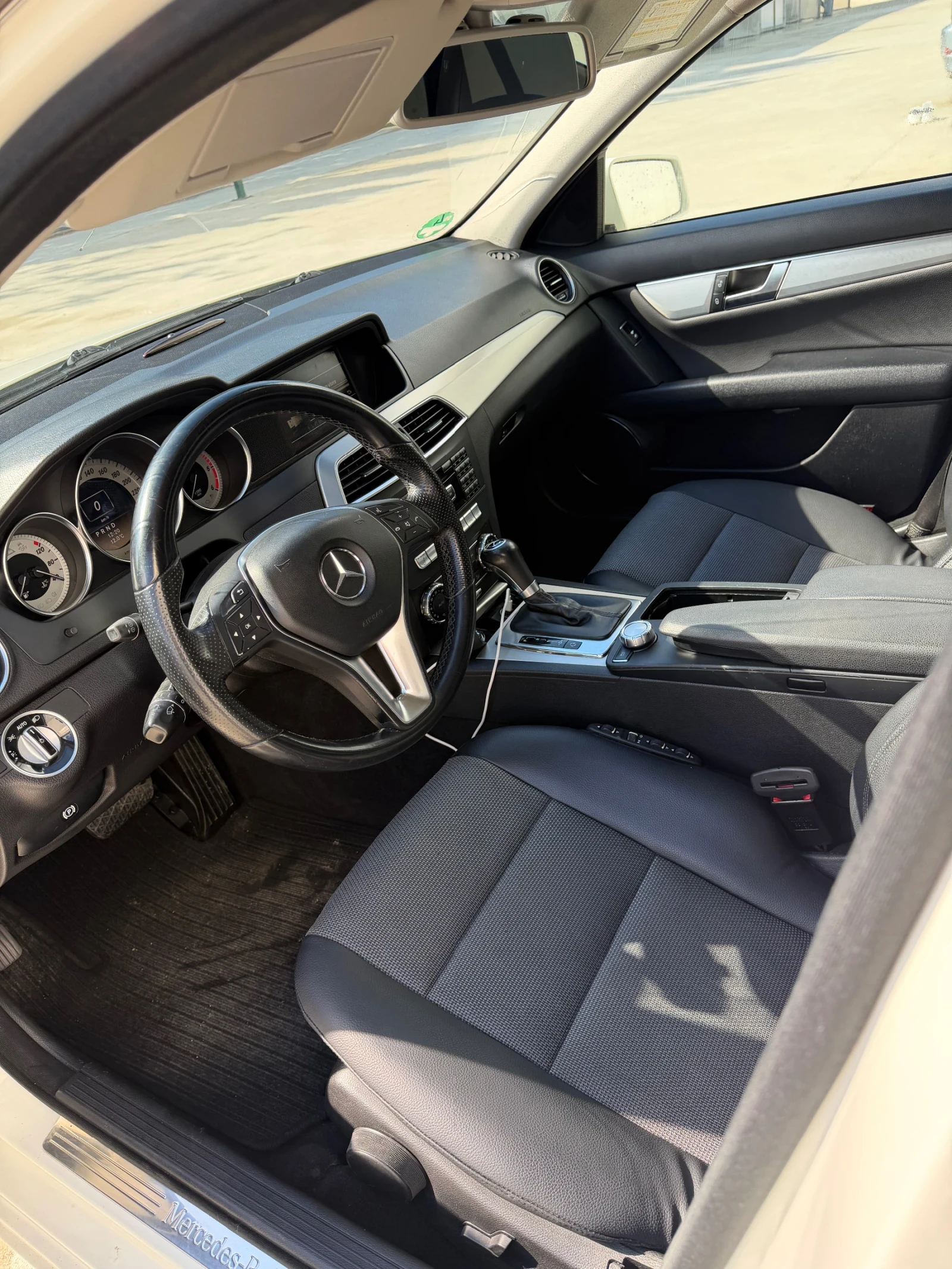 Mercedes-Benz C 250 Cdi, снимка 11 - Автомобили и джипове - 54014172