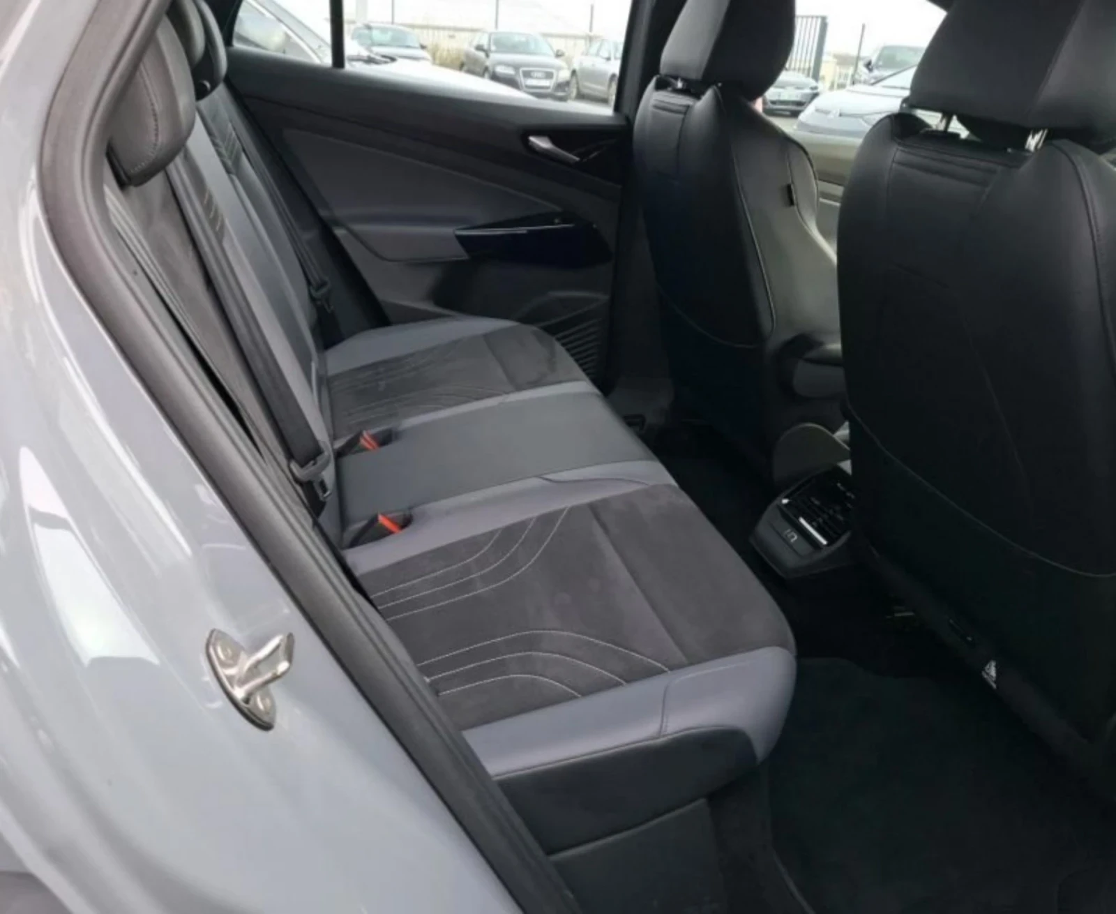 VW ID.5 Pro Performance 82Kwh.150Kw.Led.Navi.ACC.Kamera, снимка 7 - Автомобили и джипове - 54211201