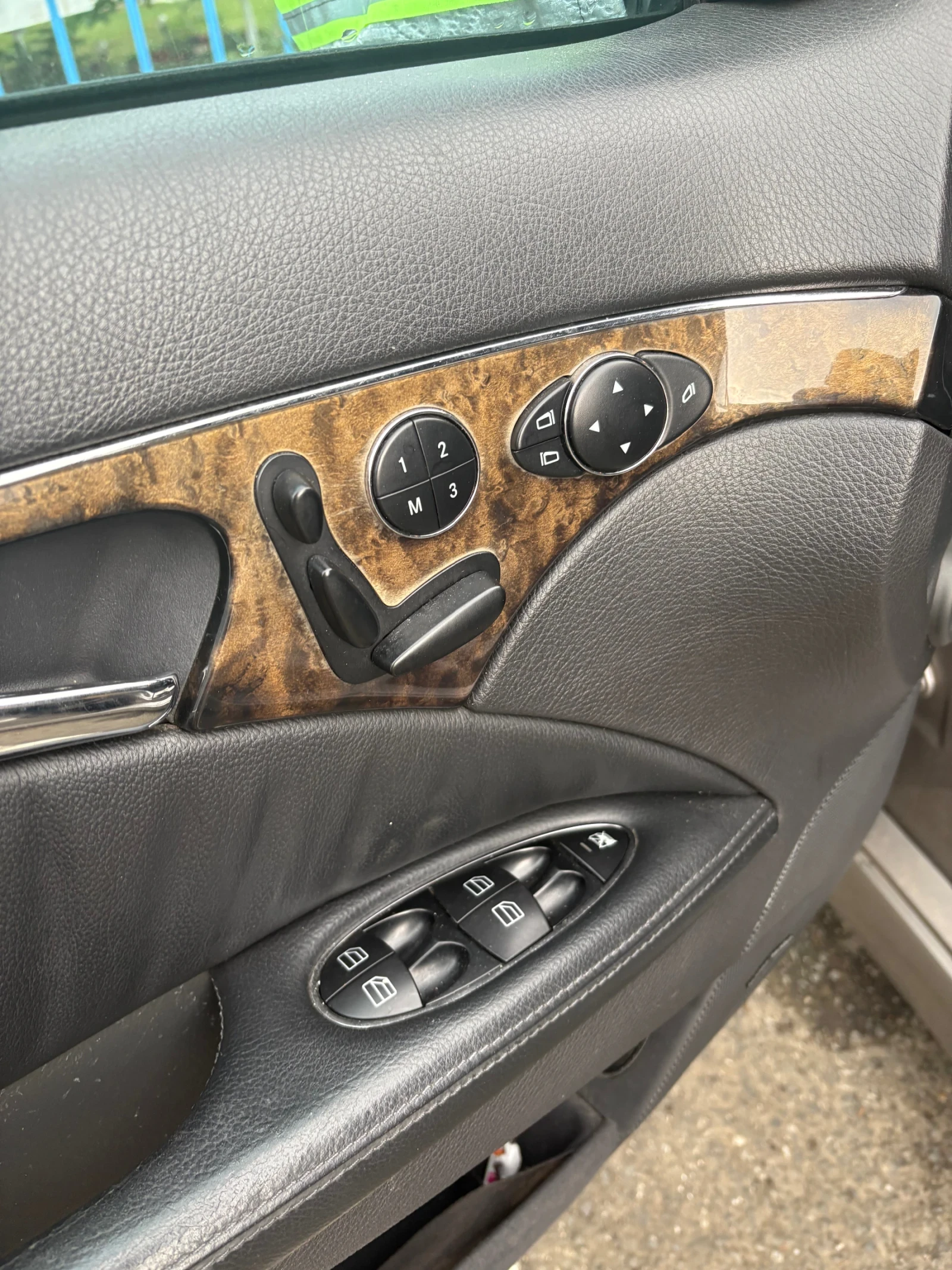 Mercedes-Benz E 320 Lorinser, снимка 7 - Автомобили и джипове - 55450872