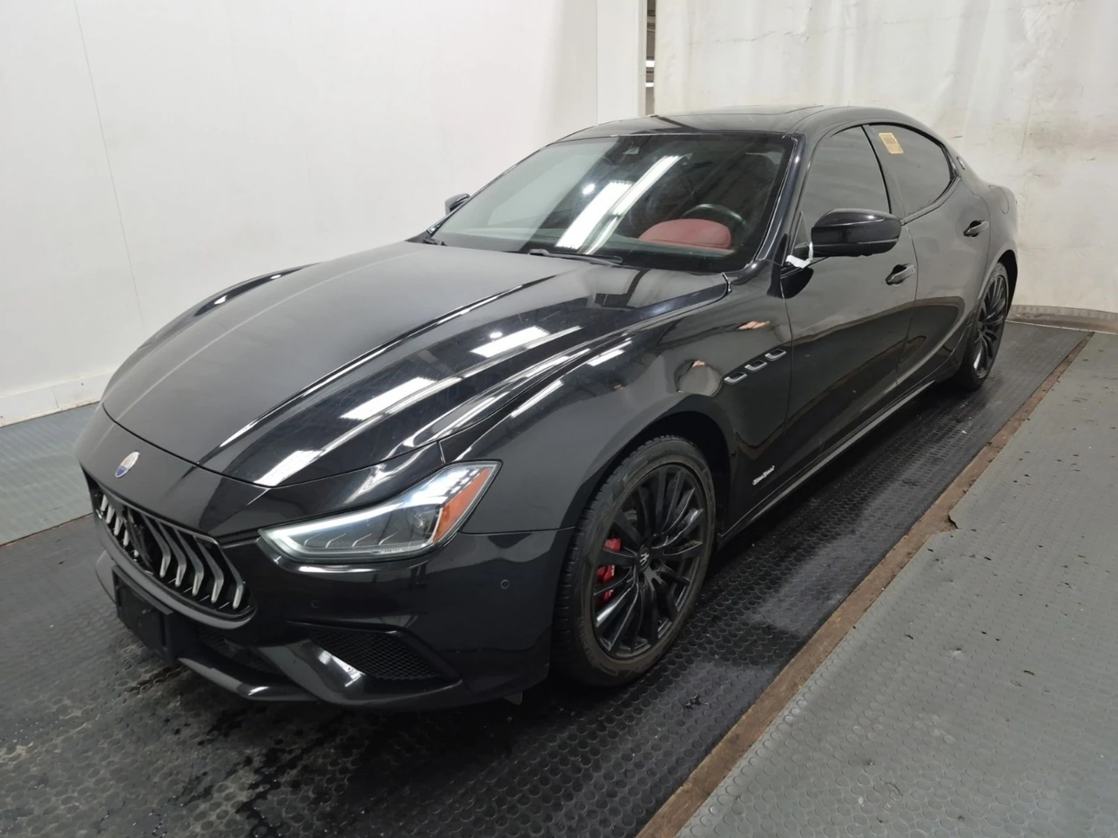 Maserati Ghibli S Q4 GranSport Автокредит Цена до България