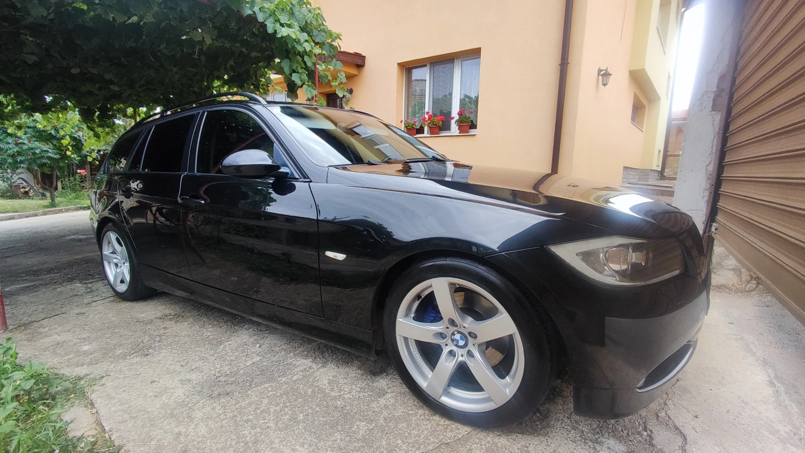 BMW 320, снимка 2 - Автомобили и джипове - 55989498