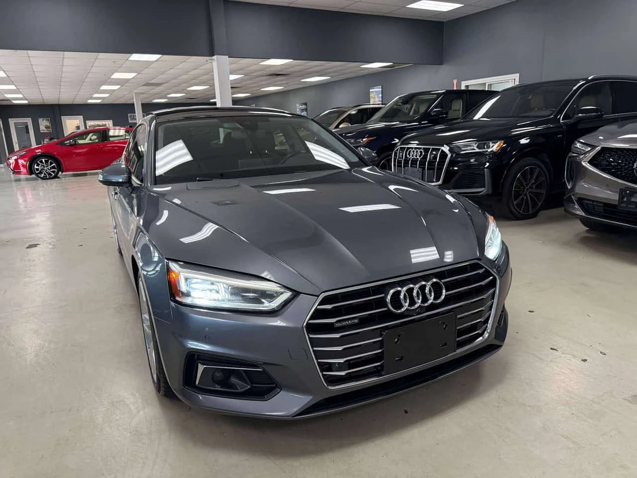 Audi A5 / B&O / FULL DIGITAL / 360 / ДИСТРОНИК, снимка 8 - Автомобили и джипове - 56390690