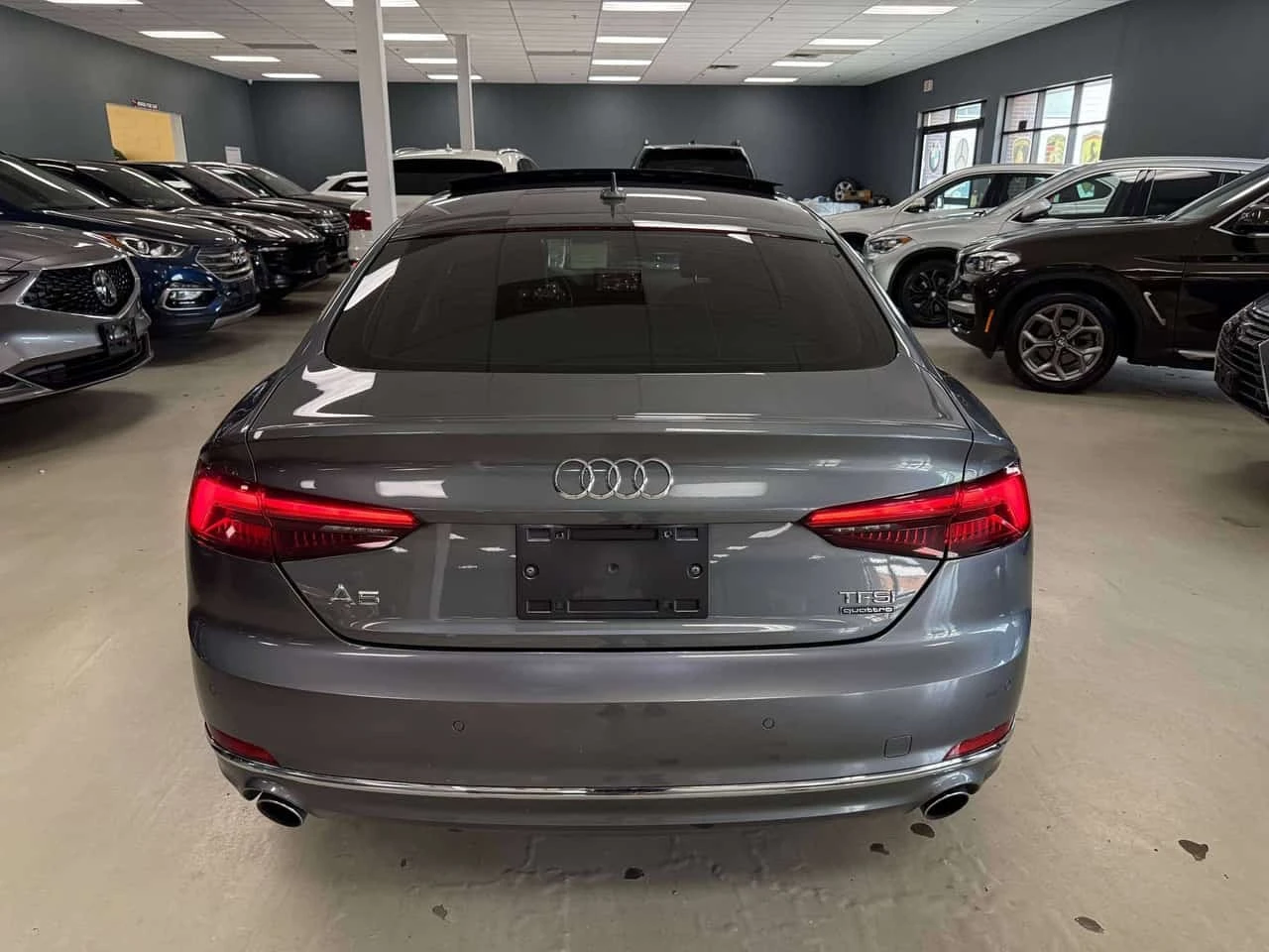 Audi A5 / B&O / FULL DIGITAL / 360 / ДИСТРОНИК, снимка 4 - Автомобили и джипове - 56390690