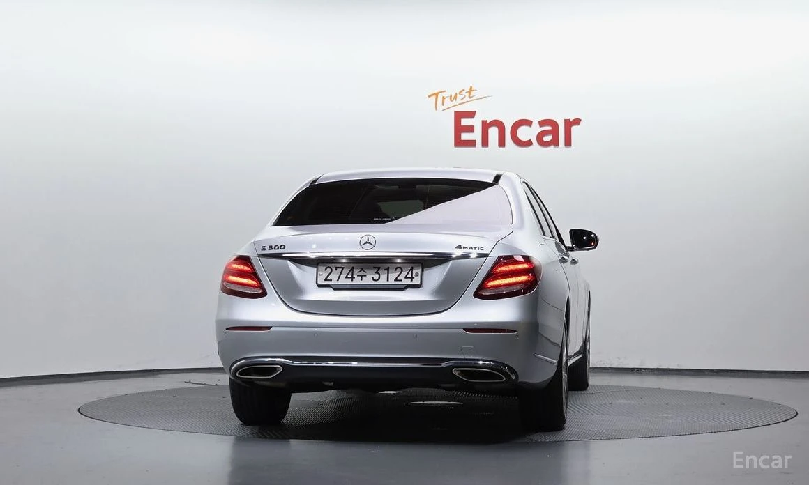 Mercedes-Benz E 300, снимка 4 - Автомобили и джипове - 56505868
