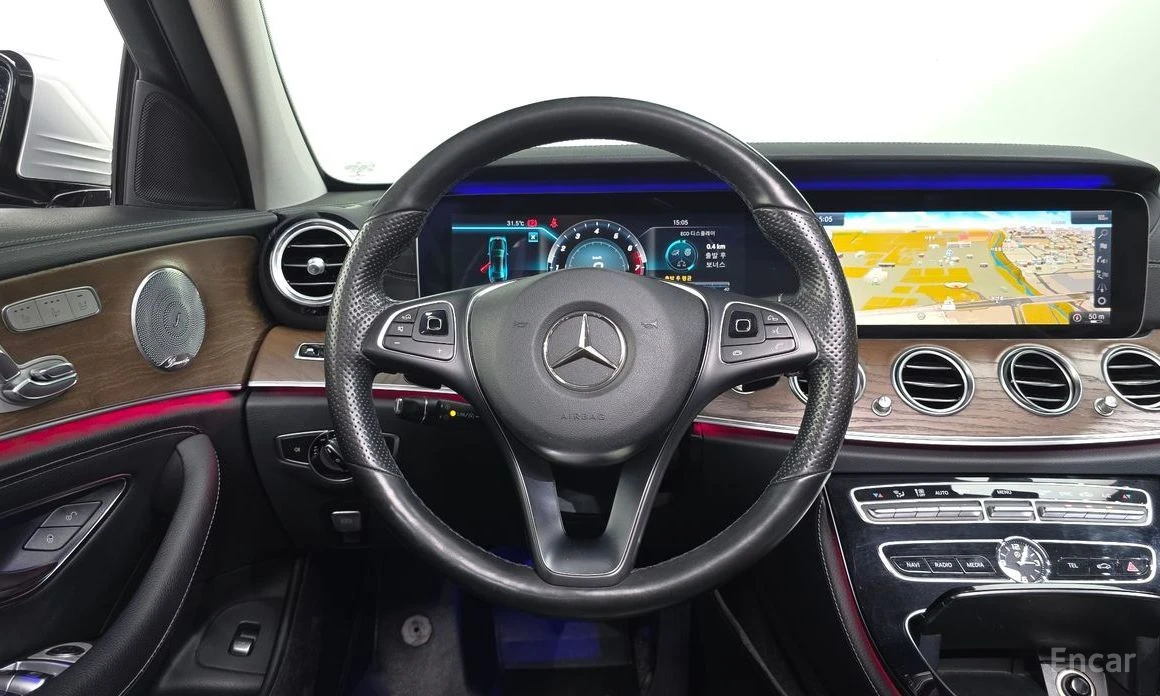 Mercedes-Benz E 300, снимка 13 - Автомобили и джипове - 56505868