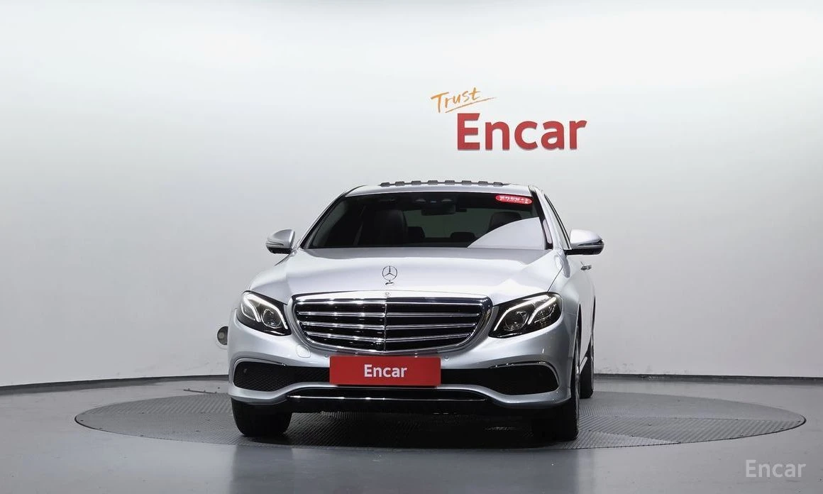 Mercedes-Benz E 300, снимка 3 - Автомобили и джипове - 56505868