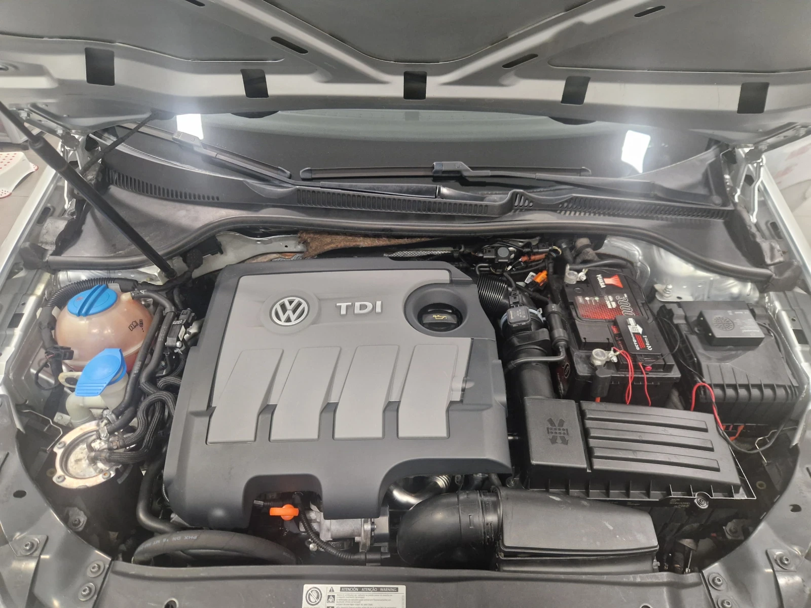 VW Golf 1600 TDI 105k , снимка 10 - Автомобили и джипове - 56719549