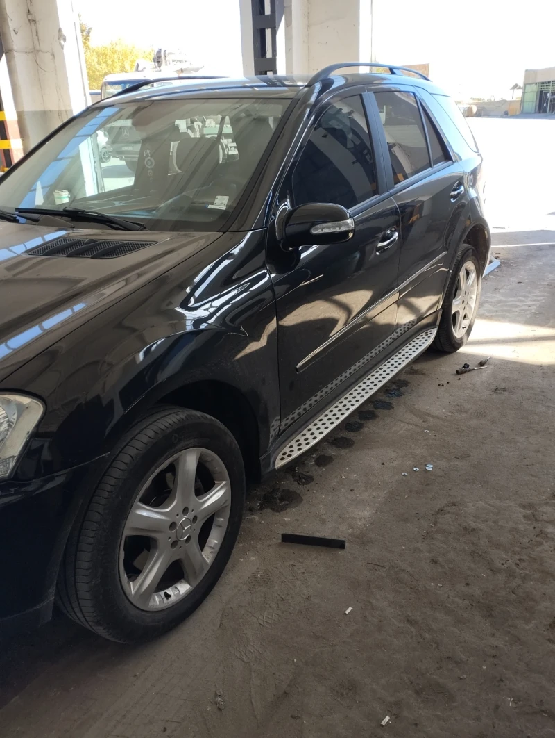 Mercedes-Benz ML 320, снимка 7 - Автомобили и джипове - 47261082