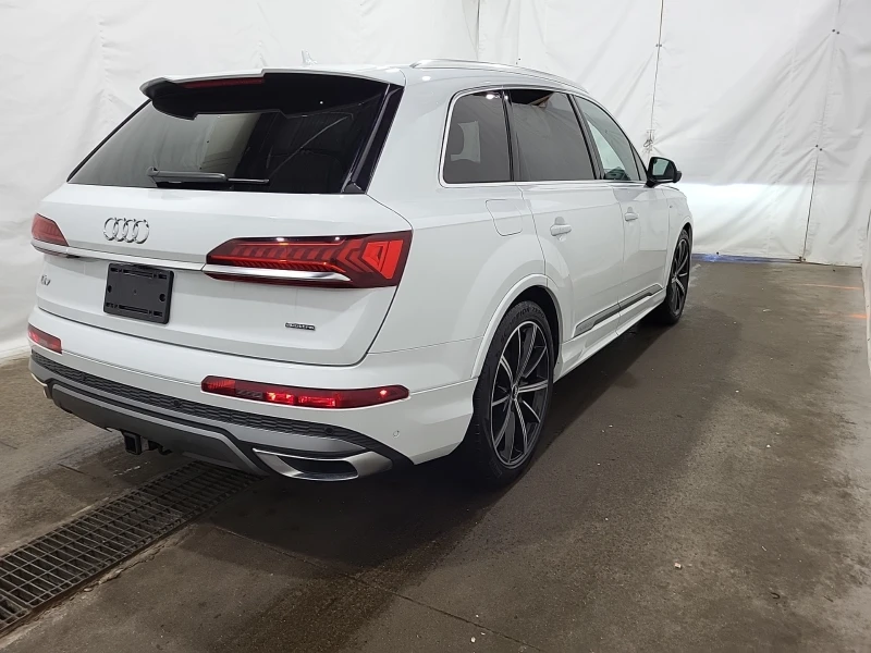 Audi Q7, снимка 4 - Автомобили и джипове - 48757911