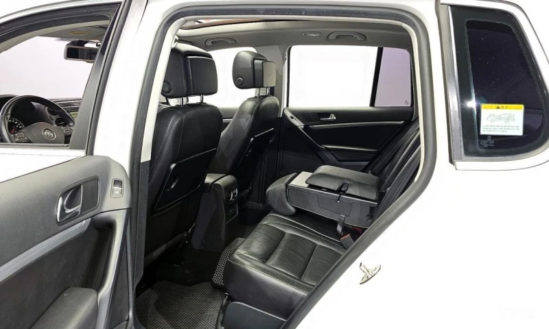 VW Tiguan, снимка 11 - Автомобили и джипове - 53030688