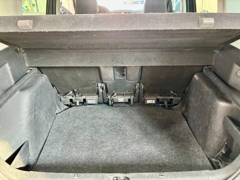 Skoda Yeti, снимка 11 - Автомобили и джипове - 53585068