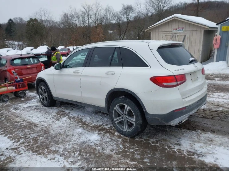 Mercedes-Benz GLC 300 2l 4Matic, снимка 3 - Автомобили и джипове - 53592278