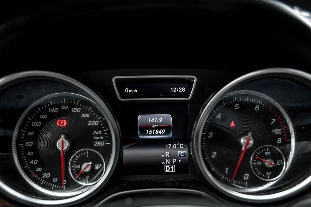 Mercedes-Benz GLE 400  - изображение 8