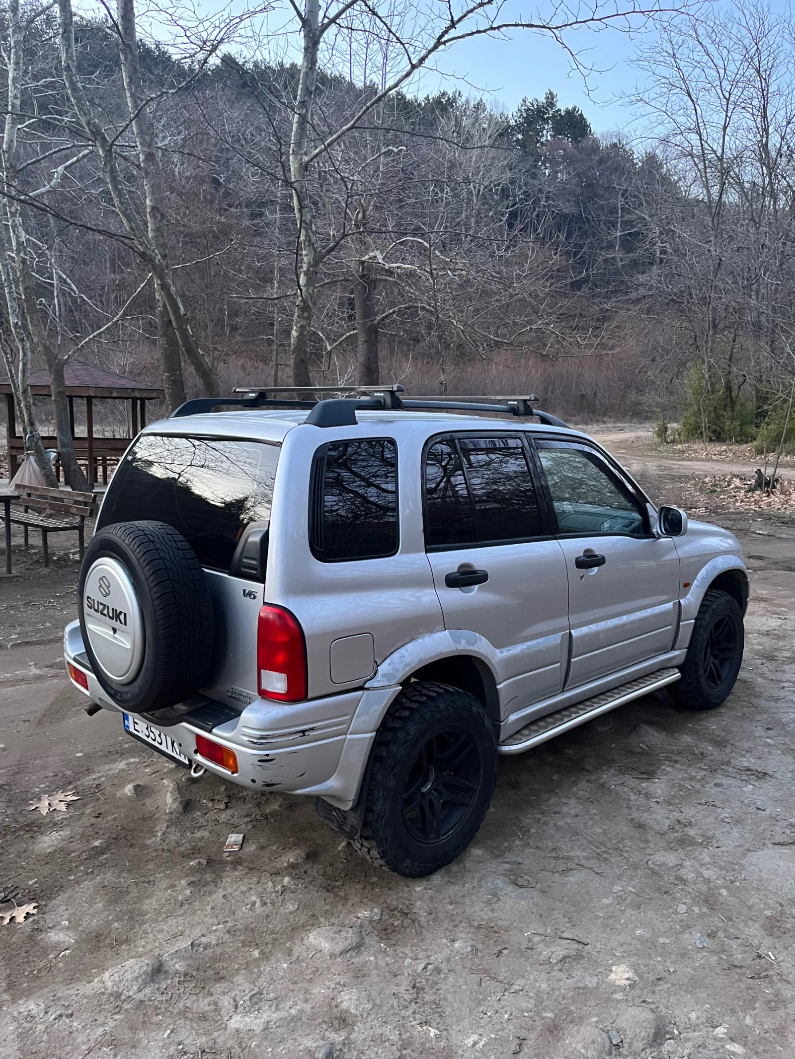 Suzuki Grand vitara 2.5 V6 144 Бензин/Газ - изображение 4