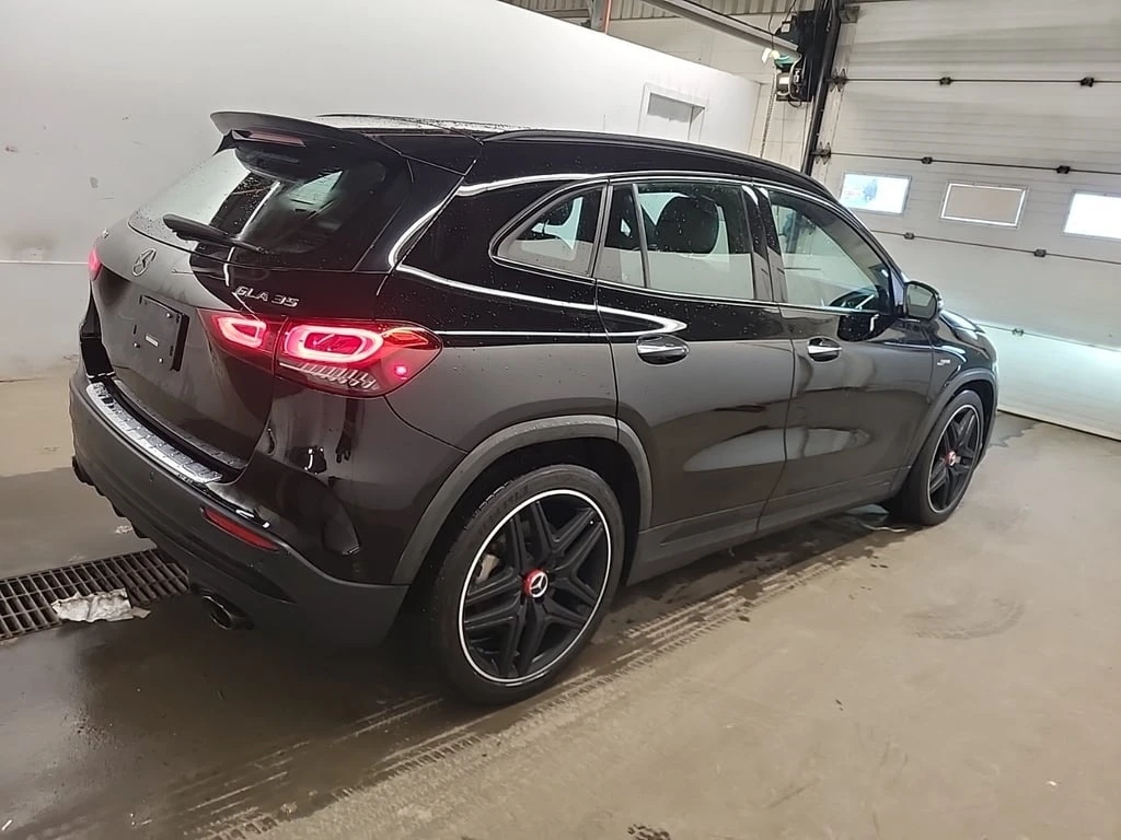Mercedes-Benz GLA 45 AMG AMG 35| PANO| HEATED SEATS| MEMORY - изображение 4
