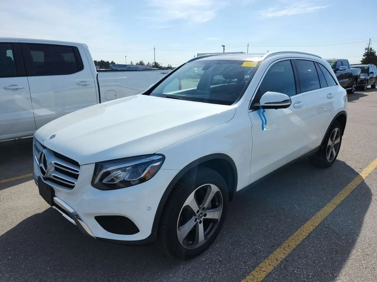Mercedes-Benz GLC 300 CARFAX/Подгрев/Пано/2 ключа/Keyless | Auto.bg — изображение 1