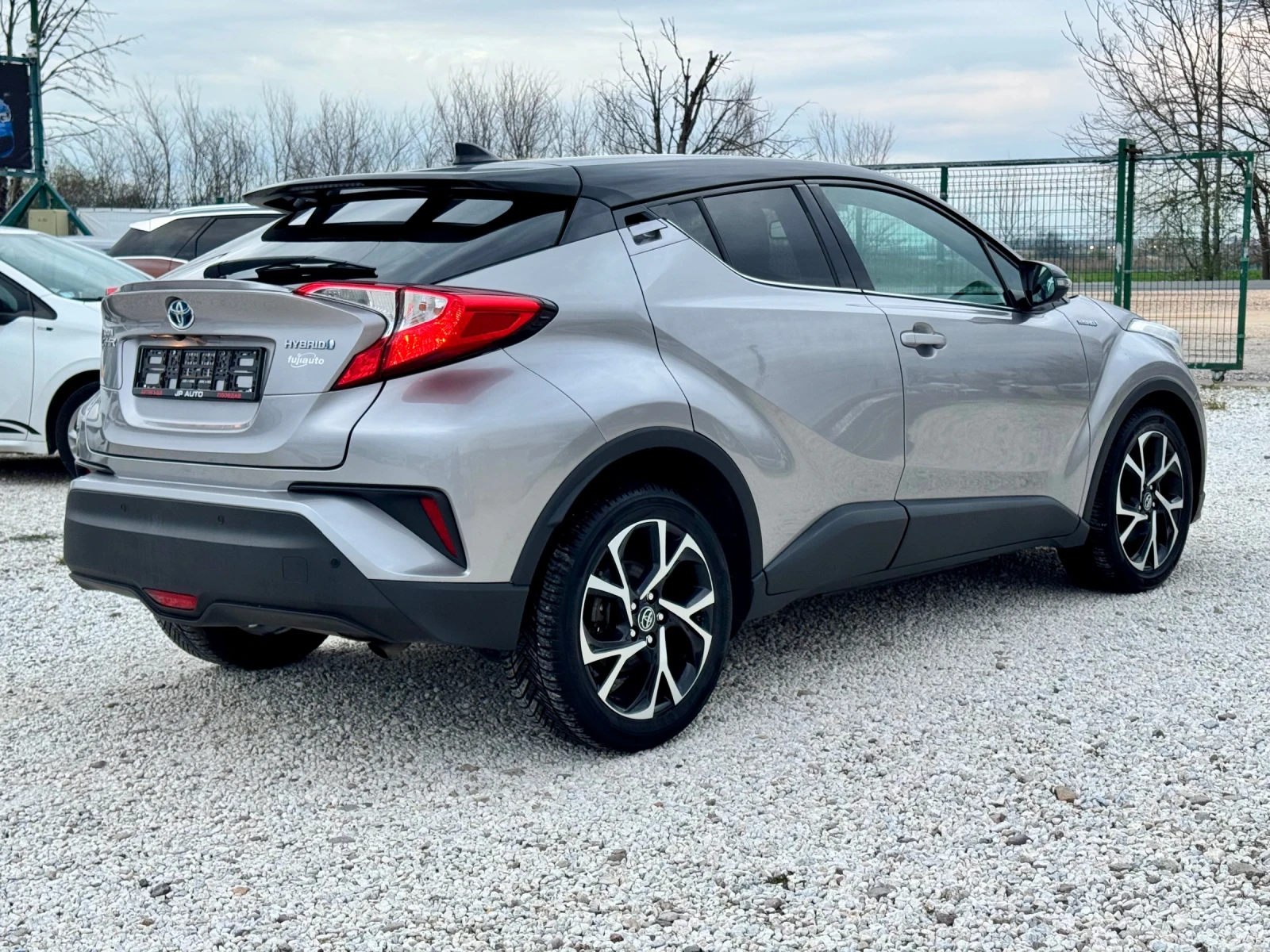 Toyota C-HR Hybride , снимка 5 - Автомобили и джипове - 54045419