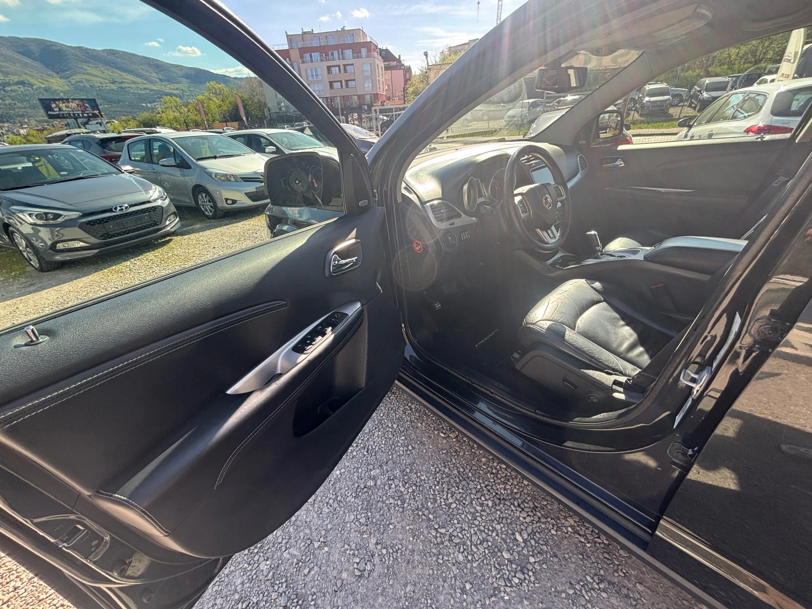 Fiat Freemont 2.0 multiget2 4х4, снимка 11 - Автомобили и джипове - 54313137